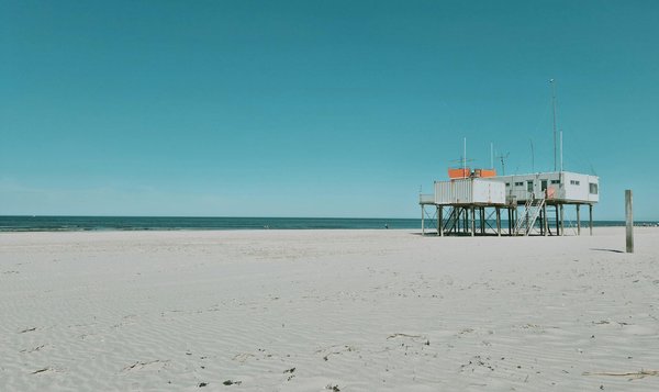 Comment organiser un camping pour une expédition de kayak sur les lacs de Finlande?